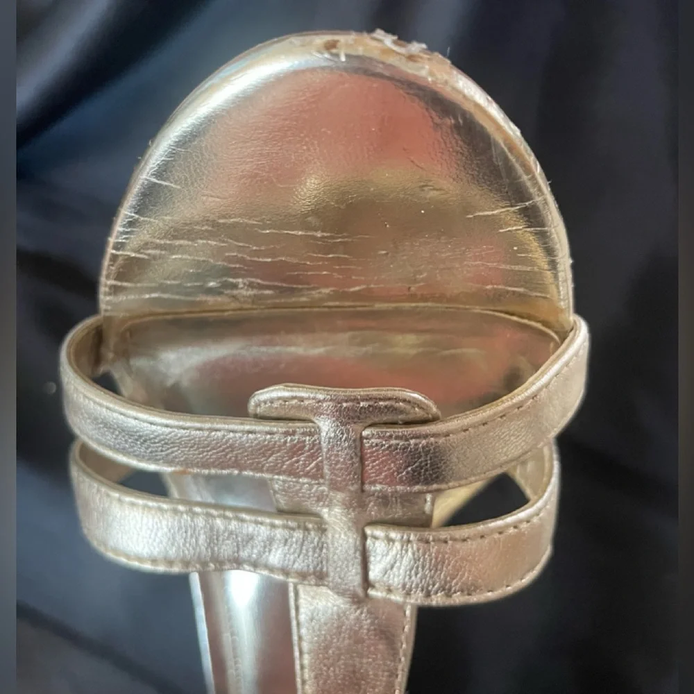 LAUREN RALPH LAUREN STRAPPY WEDGE METALLIC SANDALS SIZE 8.5 ANKLE BUCKLE CLOSURE